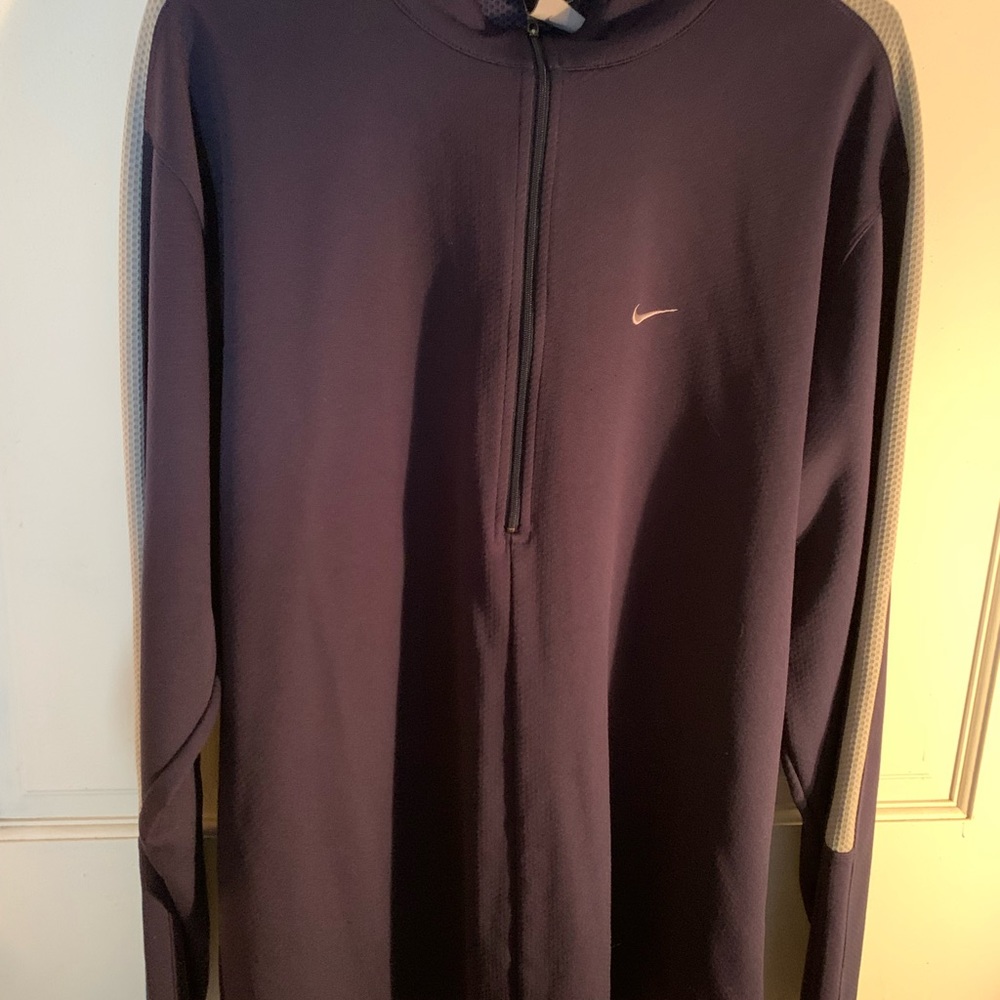 Nike pull over half zip active wear long sleeve shirt